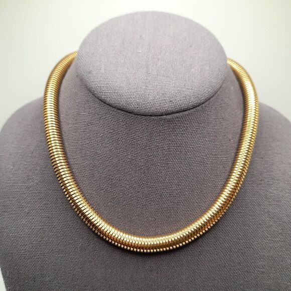 Vintage Monet Round Gold Plated Snake Chain Choker Necklace 16 1/2 " - Picture 2 of 12